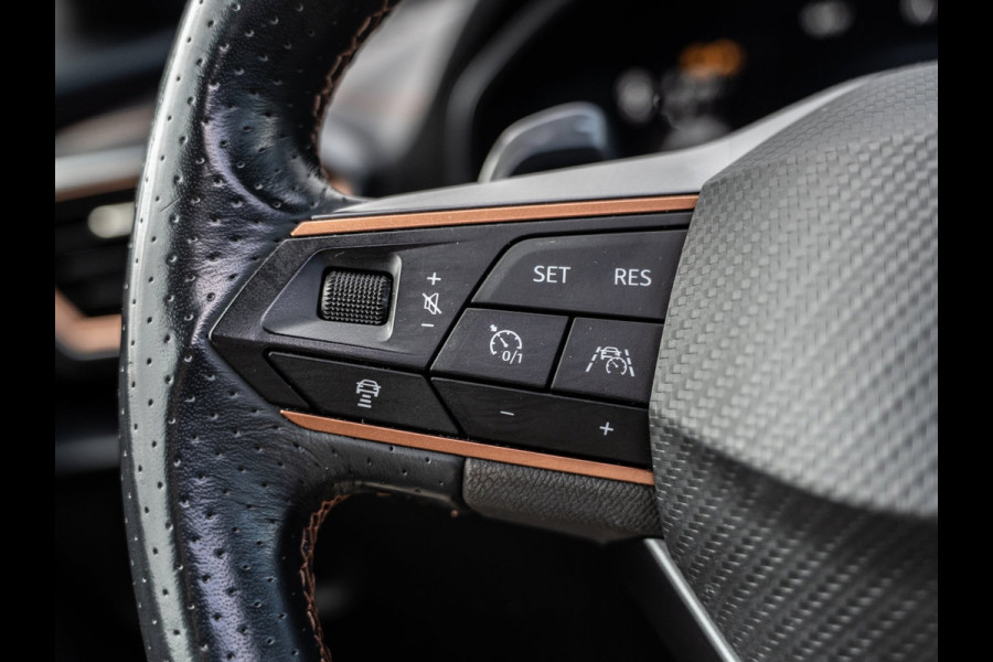 CUPRA Formentor 1.4 e-Hybrid VZ Copper Edition | Pano | Leder | Memory | Camera