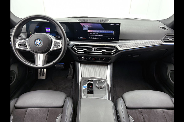 BMW i4 EDrive35 70 kWh M-sportpakket (1e Eig, Dealer OnderH, Navi Pro, Camera, Carplay, Addapt Cruise, StoelV, PDC V+A, Etc)