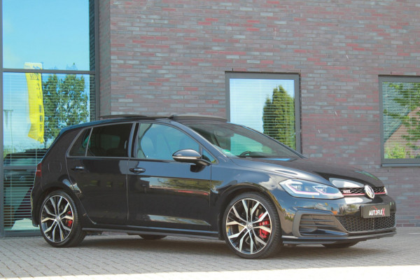Volkswagen Golf 2.0 TSI GTI Performance