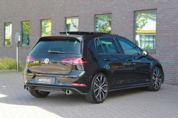 Volkswagen Golf 2.0 TSI GTI Performance