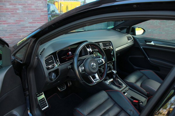Volkswagen Golf 2.0 TSI GTI Performance