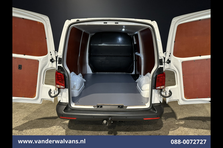 Volkswagen Transporter 2.0 TDI L2H1 Euro6 Airco | Navigatie | Apple Carplay | Android Auto | Trekhaak Cruisecontrol, Parkeersensoren