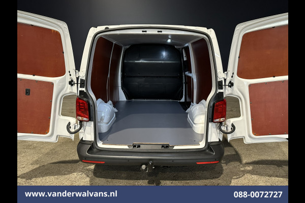 Volkswagen Transporter 2.0 TDI L2H1 Euro6 Airco | Navigatie | Apple Carplay | Android Auto | Trekhaak Cruisecontrol, Parkeersensoren