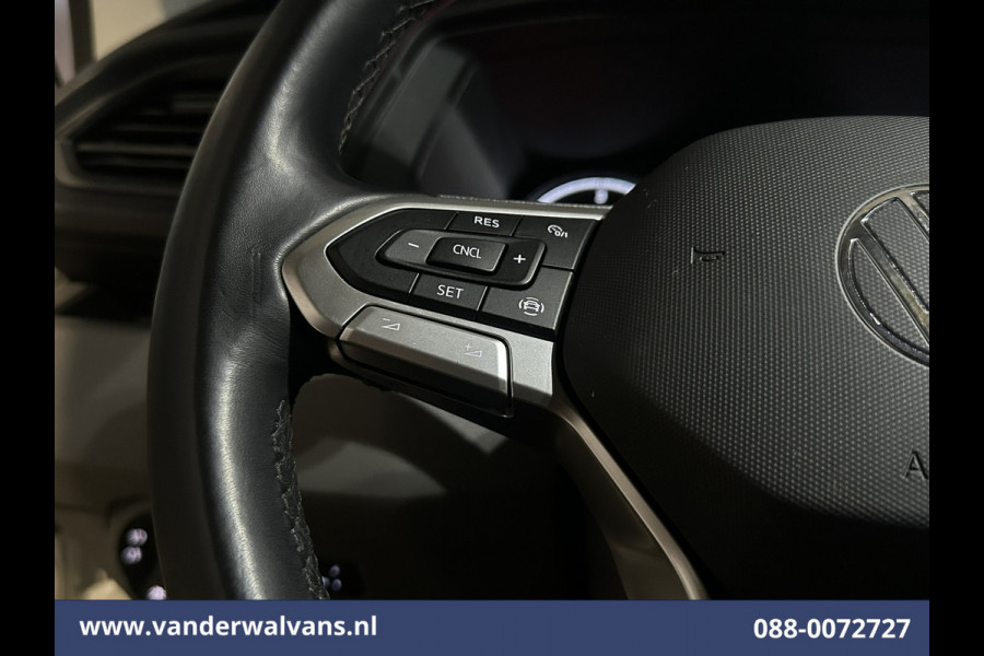 Volkswagen Transporter 2.0 TDI L2H1 Euro6 Airco | Navigatie | Apple Carplay | Android Auto | Trekhaak Cruisecontrol, Parkeersensoren