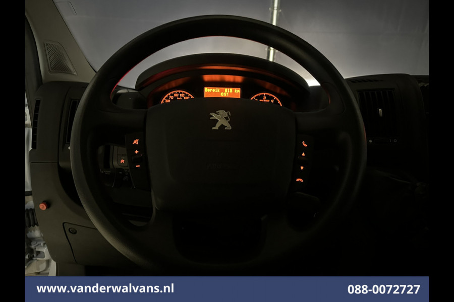 Peugeot Boxer 2.2 BlueHDi 141pk Bakwagen 436cm Lang Laadklep Euro6 Airco | 1055kg laadvermogen | Cruisecontrol Bijrijdersbank.
