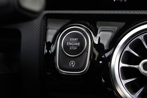Mercedes-Benz A-Klasse 250 Premium Plus PANO CAMERA STOELVERWARMING