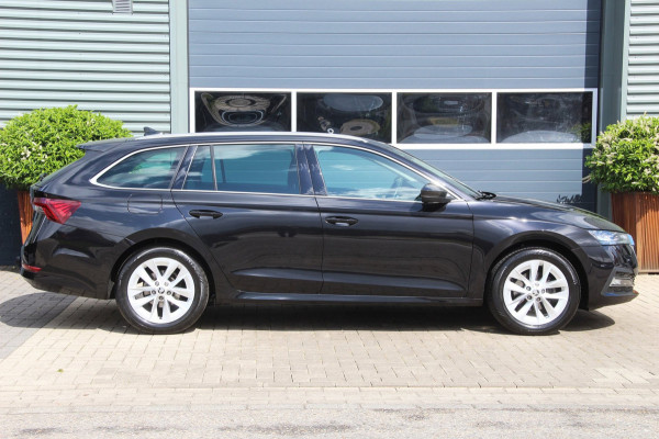 Škoda Octavia Combi 1.0 e-TSI Business Edition Plus | HUD | Keyless-Go | CarPlay | Cockpit |Camera | Stoelverw | LED |Trekhaak |