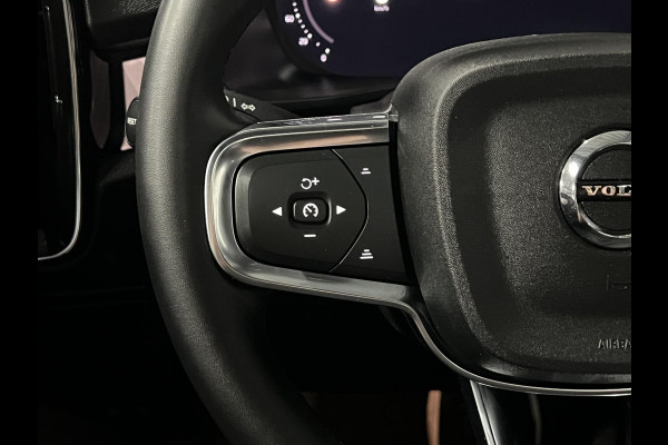 Volvo XC40 Ultimate Dark Open dak | Adapt. cruise | 360 camera | Stuur-/stoelverwarming | Harman/Kardon | Memory | Carplay
