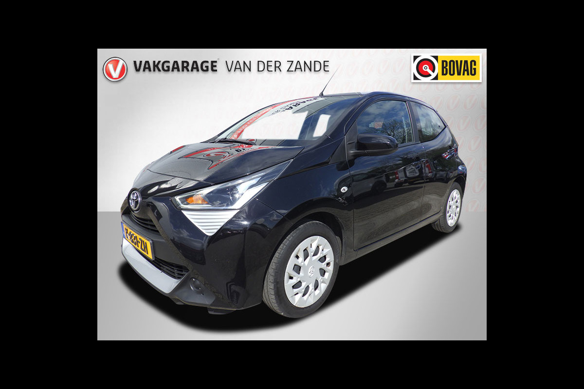 Toyota Aygo 1.0 VVT-i x-play Airco, Carplay, 5 DRS, NL/NAP!