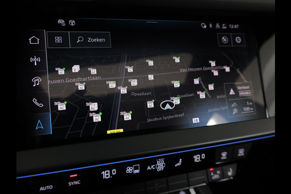 Audi A3 Sportback 45 TFSI e S edition Competition 272 pk S-tronic | Verlengde garantie | Navigatie | Panoramadak | Parkeersensoren (Park assist) | Achteruitrijcamera | S-Line |