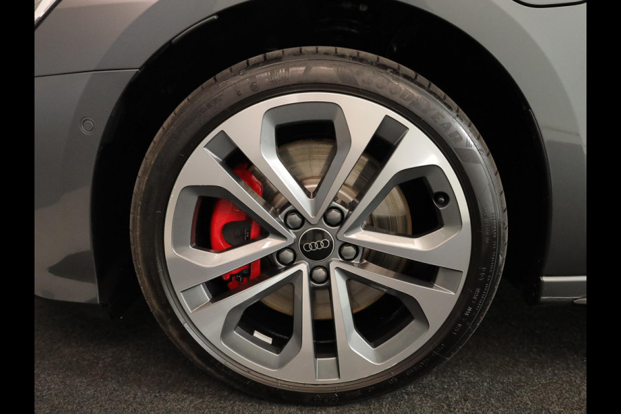 Audi A3 Sportback 45 TFSI e S edition Competition 272 pk S-tronic | Verlengde garantie | Navigatie | Panoramadak | Parkeersensoren (Park assist) | Achteruitrijcamera | S-Line |
