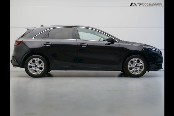 Kia Ceed 1.5 T-GDi MHEV DynamicLine Luxe (APPLE CARPLAY,ACHTERUITRIJCAMERA,PARKEERSENSOREN,LANE ASSIST,ADAPTIVE CRUISE,TOPCONDITIE