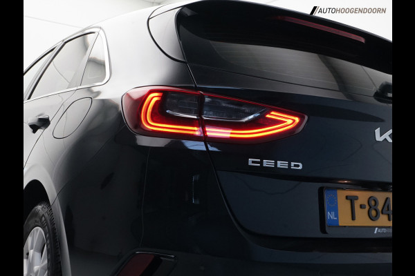 Kia Ceed 1.5 T-GDi MHEV DynamicLine Luxe (APPLE CARPLAY,ACHTERUITRIJCAMERA,PARKEERSENSOREN,LANE ASSIST,ADAPTIVE CRUISE,TOPCONDITIE