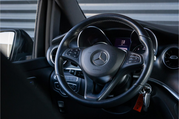 Mercedes-Benz V-Klasse 300d Lang DC AMG-Line Burmester - ACC