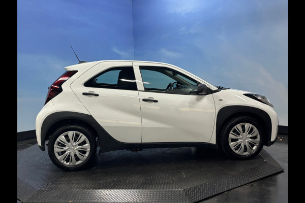Toyota Aygo X 1.0 VVT-i MT Airco | Cruise