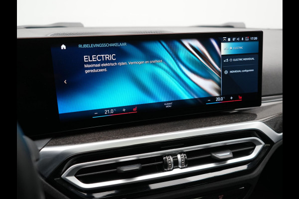 BMW 3 Serie Touring 320e Sportline FACELIFT PHEV Dealer O.H | Panodak | Widescreen Navi | Harman Kardon | Camera | Keyless | Stuurverwarming | Apple Carplay | BLIS | Plug In Hybrid