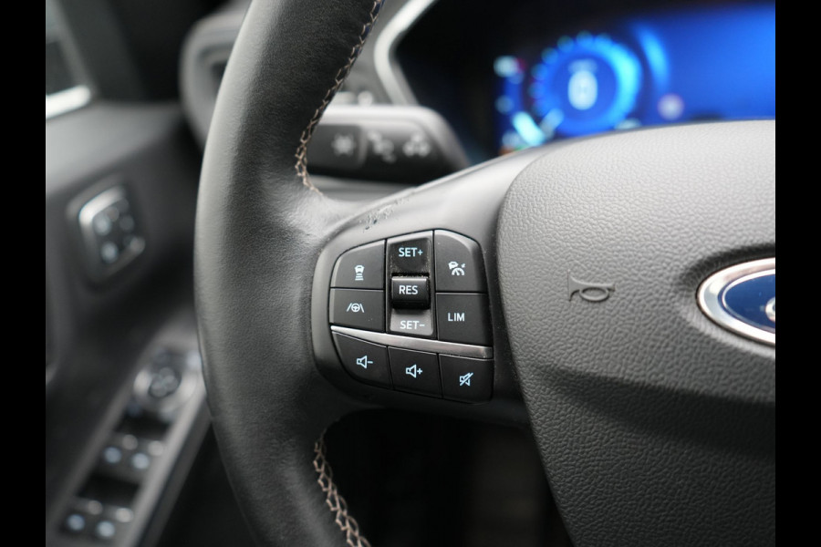 Ford Kuga 2.5 Vignale PHEV 225pk Dealer O.H | Panodak | Head Up | Bang & Olufsen Sound | Adaptive Cruise | 360 Camera | Lederen Sportstoelen Memory & Verwarmd | Keyless | Pilot Assist | Blis | Apple Carplay | Navigatie | Virtual | DAB  | Plug In Hybrid |