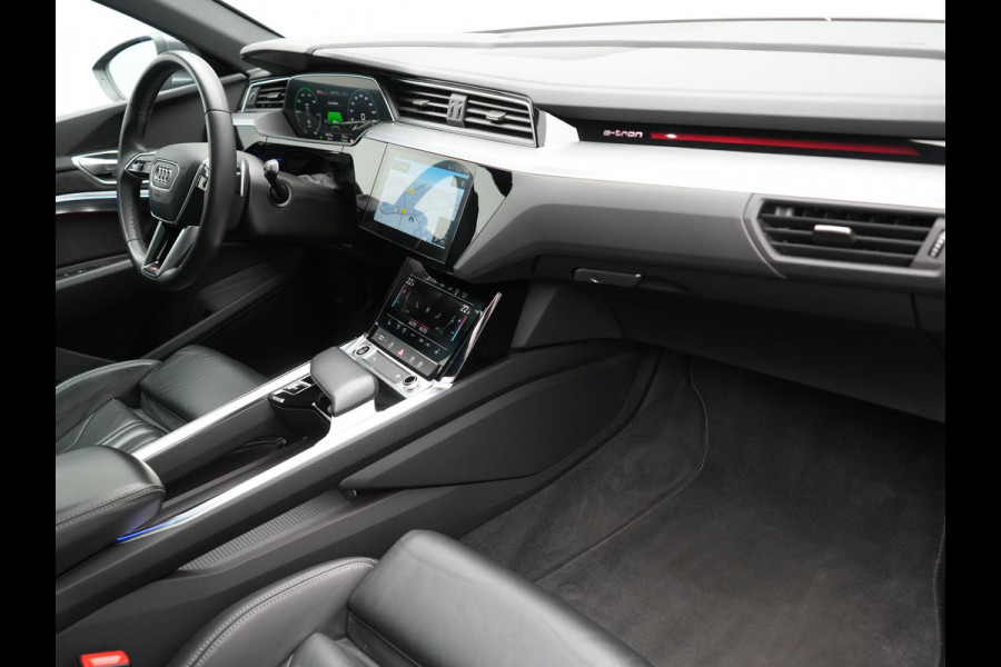 Audi e-tron 50 Quattro 2x S Line 313pk 71 kWh Dealer O.H INCL BTW | Luchtvering | Panodak | Head Up | Adaptive Cruise | Sfeerverlichting | Lederen Sportstoelen Verwarmd | Keyless | Navigatie | 20"L.M | DAB | Virtual |