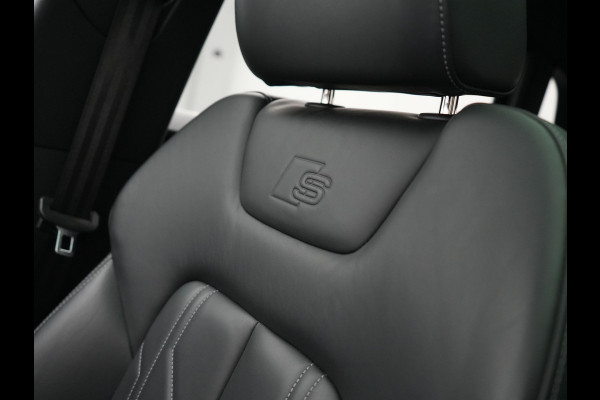 Audi e-tron 50 Quattro 2x S Line 313pk 71 kWh Dealer O.H INCL BTW | Luchtvering | Panodak | Head Up | Adaptive Cruise | Sfeerverlichting | Lederen Sportstoelen Verwarmd | Keyless | Navigatie | 20"L.M | DAB | Virtual |
