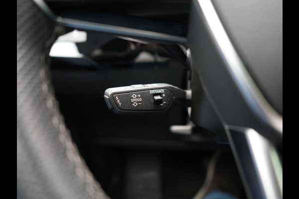 Audi e-tron 50 Quattro 2x S Line 313pk 71 kWh Dealer O.H INCL BTW | Luchtvering | Panodak | Head Up | Adaptive Cruise | Sfeerverlichting | Lederen Sportstoelen Verwarmd | Keyless | Navigatie | 20"L.M | DAB | Virtual |