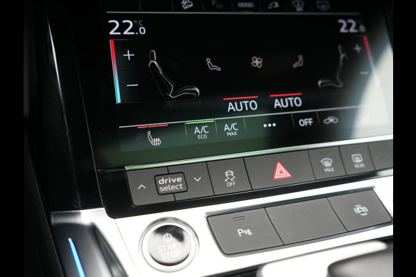 Audi e-tron 50 Quattro 2x S Line 313pk 71 kWh Dealer O.H INCL BTW | Luchtvering | Panodak | Head Up | Adaptive Cruise | Sfeerverlichting | Lederen Sportstoelen Verwarmd | Keyless | Navigatie | 20"L.M | DAB | Virtual |