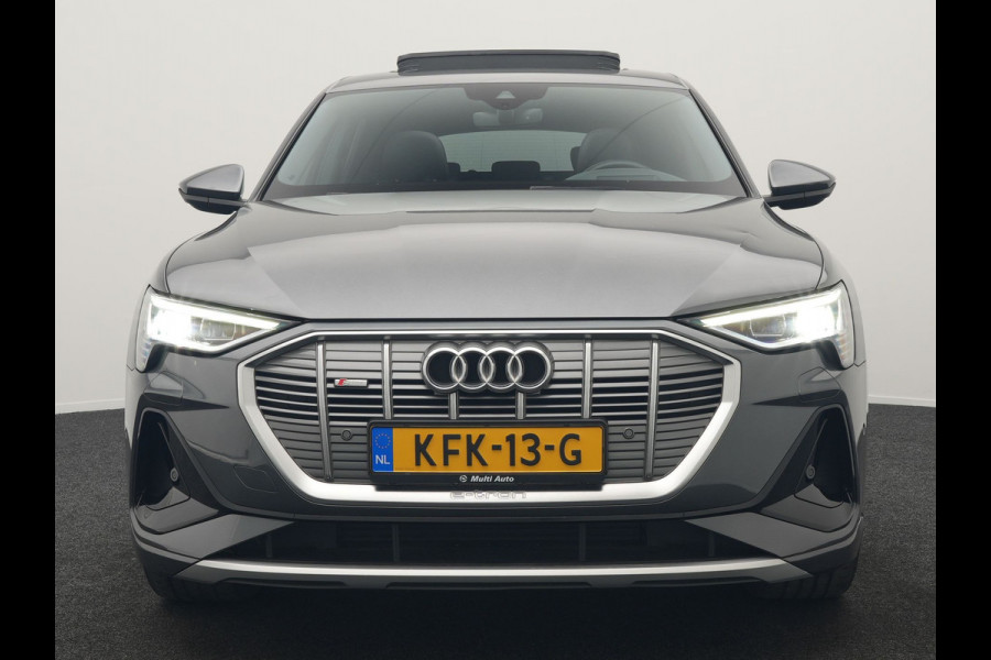 Audi e-tron 50 Quattro 2x S Line 313pk 71 kWh Dealer O.H INCL BTW | Luchtvering | Panodak | Head Up | Adaptive Cruise | Sfeerverlichting | Lederen Sportstoelen Verwarmd | Keyless | Navigatie | 20"L.M | DAB | Virtual |