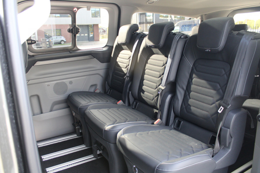 Ford Tourneo Custom 340 2.5 PHEV L2H1 Titanium X 232pk | ACC | Pano | B&O | Elek. schuifdeuren | 360 camera | Elek-Trekhaak | Prijs excl. BTW