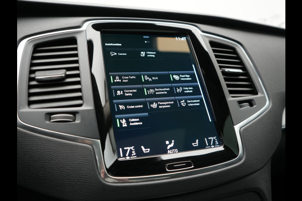 Volvo XC90 T8 Recharge AWD Inscription 7 Persoons PHEV 394pk | Panodak | Adaptive Cruise | Camera | Lederen Sportstoelen Memory & Verwarmd | Stuur Verwarmd | Keyless | Blis | Apple Carplay | Navigatie | DAB | Plug In Hybrid |