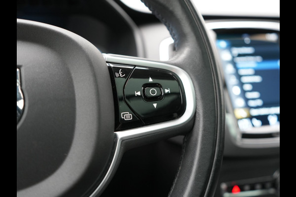 Volvo XC90 T8 Recharge AWD Inscription 7 Persoons PHEV 394pk | Panodak | Adaptive Cruise | Camera | Lederen Sportstoelen Memory & Verwarmd | Stuur Verwarmd | Keyless | Blis | Apple Carplay | Navigatie | DAB | Plug In Hybrid |