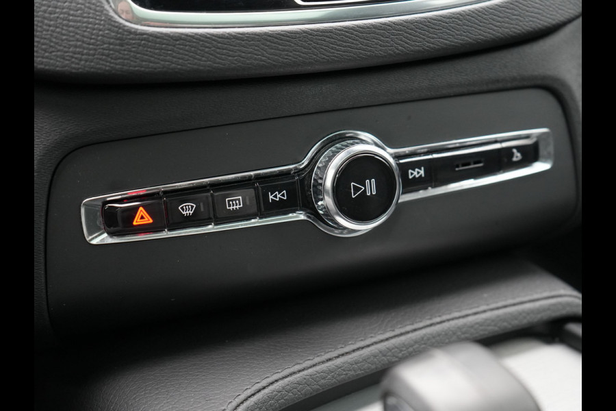 Volvo XC90 T8 Recharge AWD Inscription 7 Persoons PHEV 394pk | Panodak | Adaptive Cruise | Camera | Lederen Sportstoelen Memory & Verwarmd | Stuur Verwarmd | Keyless | Blis | Apple Carplay | Navigatie | DAB | Plug In Hybrid |