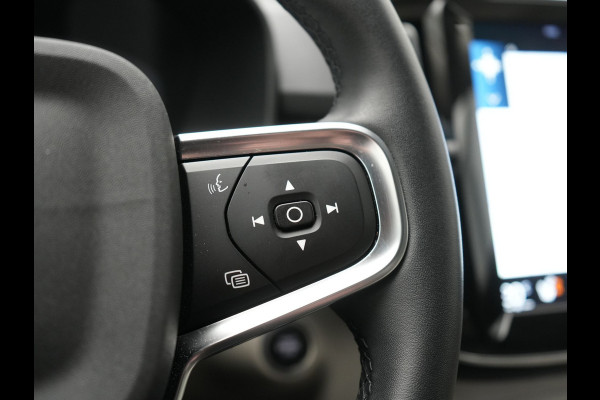 Volvo XC40 T5 Plus Bright PHEV 262pk Dealer O.H | Trekhaak Af Fabriek | Camera | Adaptive Cruise | Harman & Kardon | Lederen Sportstoelen Memory & Verwarmd | Keyless | Blis | Stuur Verwarmd | Navigatie | Virtual | 18"L.M | DAB |