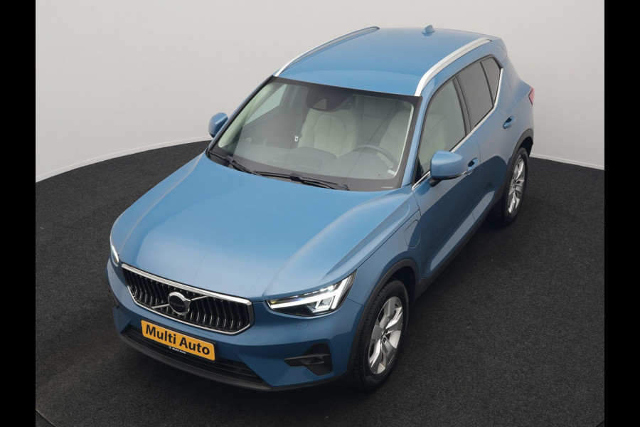 Volvo XC40 T5 Plus Bright PHEV 262pk Dealer O.H | Trekhaak Af Fabriek | Camera | Adaptive Cruise | Harman & Kardon | Lederen Sportstoelen Memory & Verwarmd | Keyless | Blis | Stuur Verwarmd | Navigatie | Virtual | 18"L.M | DAB |