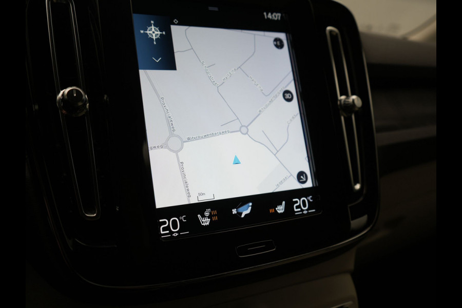 Volvo XC40 T5 Plus Bright PHEV 262pk Dealer O.H | Trekhaak Af Fabriek | Camera | Adaptive Cruise | Harman & Kardon | Lederen Sportstoelen Memory & Verwarmd | Keyless | Blis | Stuur Verwarmd | Navigatie | Virtual | 18"L.M | DAB |