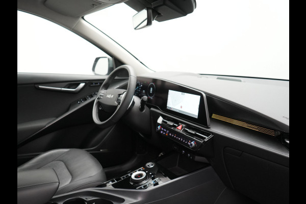 Kia Niro 1.6 GDi ExecutiveLine PHEV 182pk Dealer O.H. | Trekhaak Afn. | Adaptive Cruise | Head Up | Lederen Sportstoelen Memory & Ventilatie | Harman & Kardon | Camera | Stoelen & Stuur Verwarmd | Blis | Apple Carplay | DAB | Plug In Hybrid |