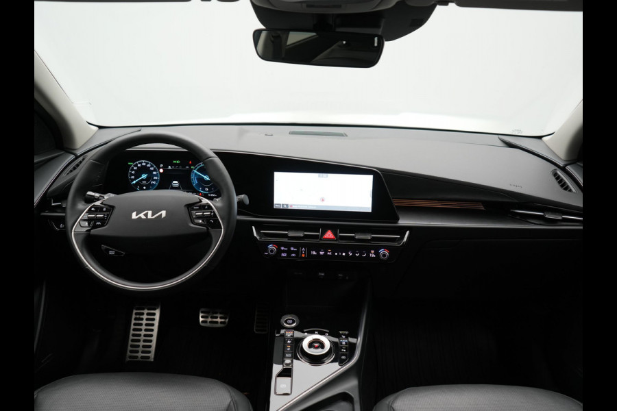 Kia Niro 1.6 GDi ExecutiveLine PHEV 182pk Dealer O.H. | Trekhaak Afn. | Adaptive Cruise | Head Up | Lederen Sportstoelen Memory & Ventilatie | Harman & Kardon | Camera | Stoelen & Stuur Verwarmd | Blis | Apple Carplay | DAB | Plug In Hybrid |