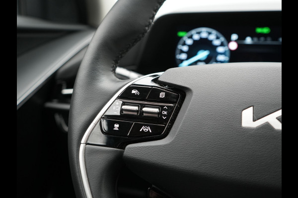 Kia Niro 1.6 GDi ExecutiveLine PHEV 182pk Dealer O.H. | Trekhaak Afn. | Adaptive Cruise | Head Up | Lederen Sportstoelen Memory & Ventilatie | Harman & Kardon | Camera | Stoelen & Stuur Verwarmd | Blis | Apple Carplay | DAB | Plug In Hybrid |