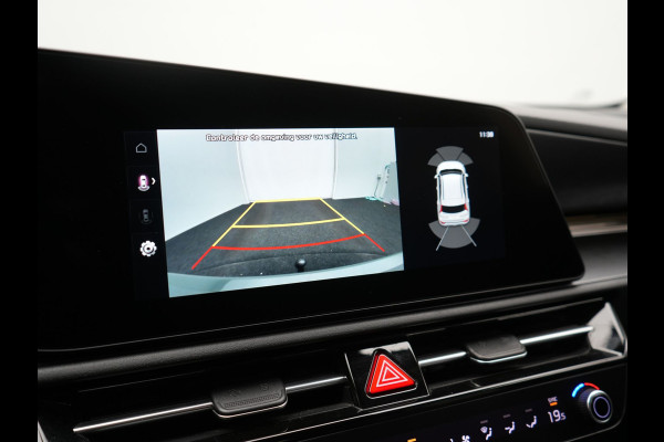 Kia Niro 1.6 GDi ExecutiveLine PHEV 182pk Dealer O.H. | Trekhaak Afn. | Adaptive Cruise | Head Up | Lederen Sportstoelen Memory & Ventilatie | Harman & Kardon | Camera | Stoelen & Stuur Verwarmd | Blis | Apple Carplay | DAB | Plug In Hybrid |