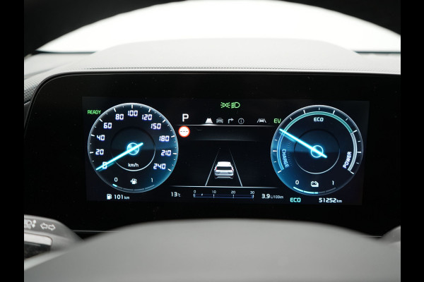 Kia Niro 1.6 GDi ExecutiveLine PHEV 182pk Dealer O.H. | Trekhaak Afn. | Adaptive Cruise | Head Up | Lederen Sportstoelen Memory & Ventilatie | Harman & Kardon | Camera | Stoelen & Stuur Verwarmd | Blis | Apple Carplay | DAB | Plug In Hybrid |