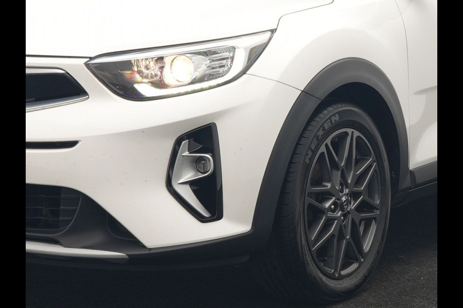 Kia Stonic 1.0 T-GDi Black Edition 99pk Handgeschakeld | Trekhaak Afn. | Camera | Apple Carplay | Cruise Control | Lane Assist | Navigatie | DAB |