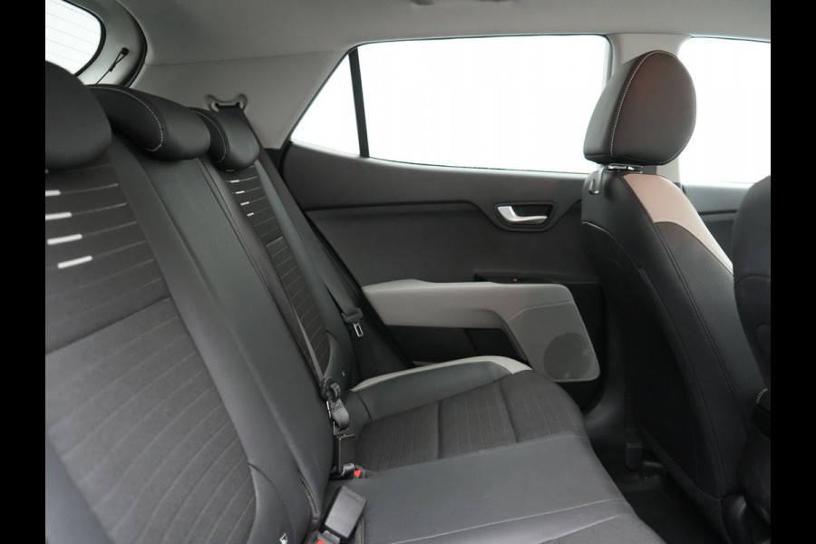 Kia Stonic 1.0 T-GDi Black Edition 99pk Handgeschakeld | Trekhaak Afn. | Camera | Apple Carplay | Cruise Control | Lane Assist | Navigatie | DAB |