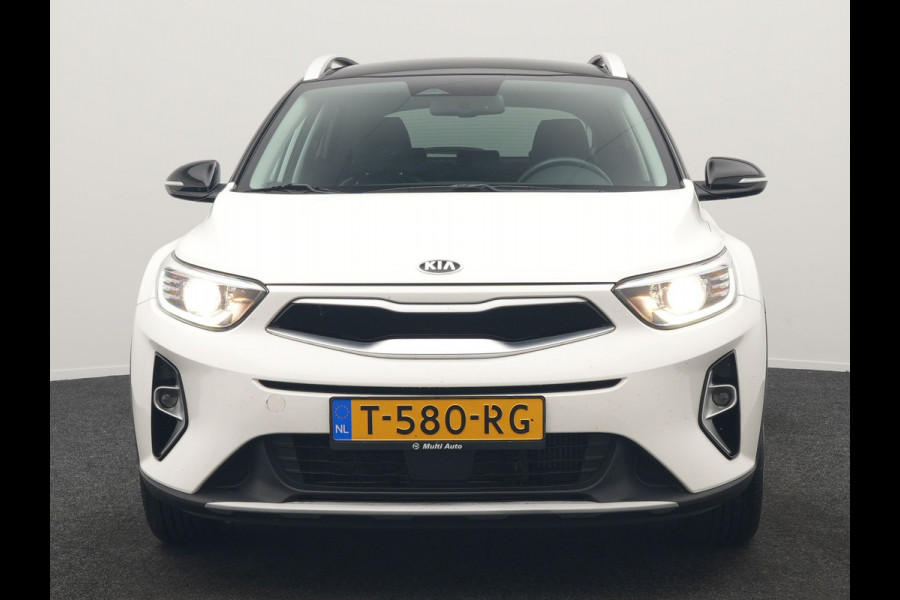 Kia Stonic 1.0 T-GDi Black Edition 99pk Handgeschakeld | Trekhaak Afn. | Camera | Apple Carplay | Cruise Control | Lane Assist | Navigatie | DAB |