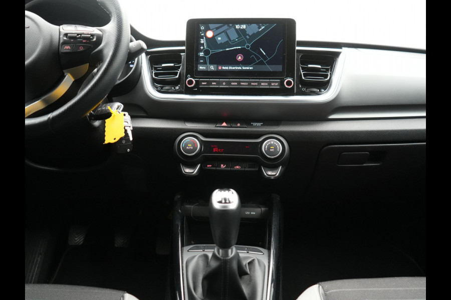 Kia Stonic 1.0 T-GDi Black Edition 99pk Handgeschakeld | Trekhaak Afn. | Camera | Apple Carplay | Cruise Control | Lane Assist | Navigatie | DAB |