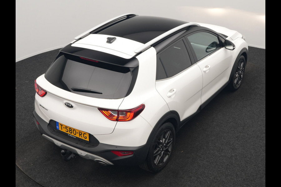 Kia Stonic 1.0 T-GDi Black Edition 99pk Handgeschakeld | Trekhaak Afn. | Camera | Apple Carplay | Cruise Control | Lane Assist | Navigatie | DAB |