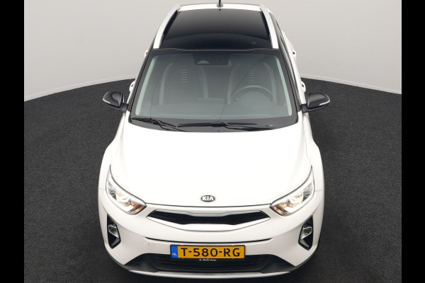 Kia Stonic 1.0 T-GDi Black Edition 99pk Handgeschakeld | Trekhaak Afn. | Camera | Apple Carplay | Cruise Control | Lane Assist | Navigatie | DAB |