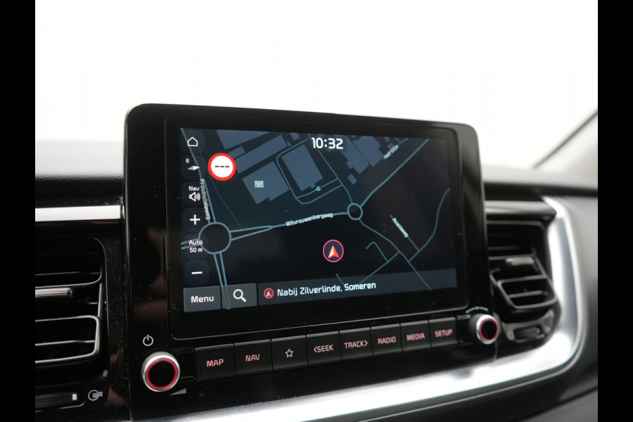 Kia Stonic 1.0 T-GDi Black Edition 99pk Handgeschakeld | Trekhaak Afn. | Camera | Apple Carplay | Cruise Control | Lane Assist | Navigatie | DAB |