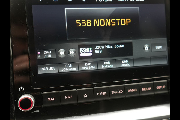 Kia Stonic 1.0 T-GDi Black Edition 99pk Handgeschakeld | Trekhaak Afn. | Camera | Apple Carplay | Cruise Control | Lane Assist | Navigatie | DAB |