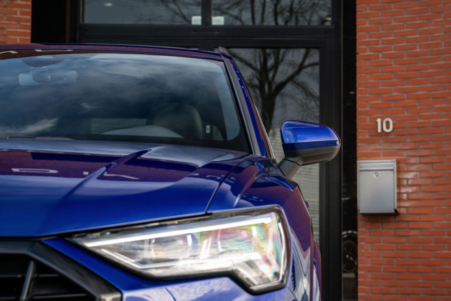 Audi Q3 45 TFSI e S-line INDIVIDUAL Audi Exclusive Lak