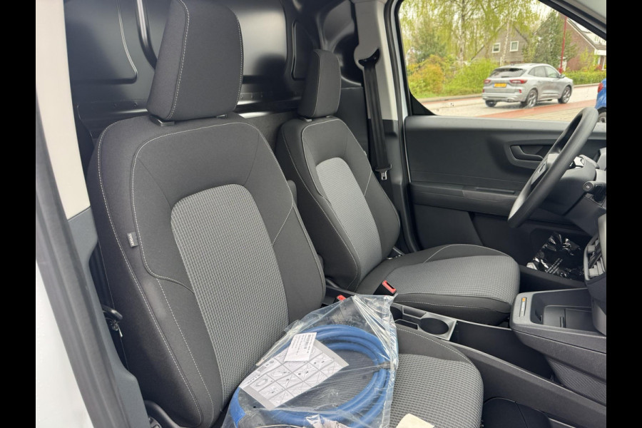 Ford E-Transit Courier Trend 44 kWh 136pk | Trekhaak | LED Laadruimte verlichting | Driver assistance pack incl. Navigatie | Reserveband | Ford Voorraad