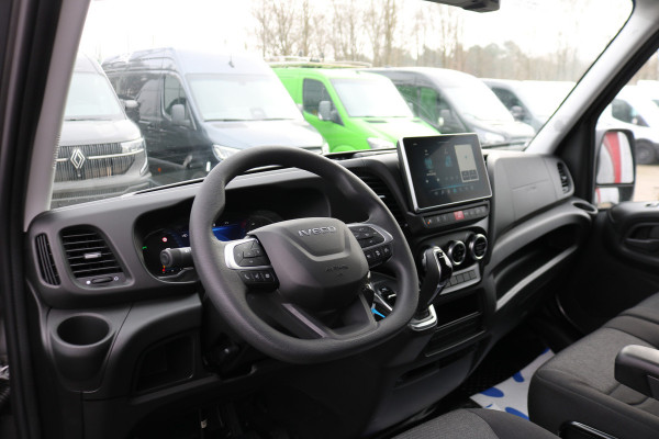 Iveco Daily 35S18 Hi-Matic L2 H2 Airco Navigatie Trekhaak Digitaal Dashboard (Voorraad in de Wal)