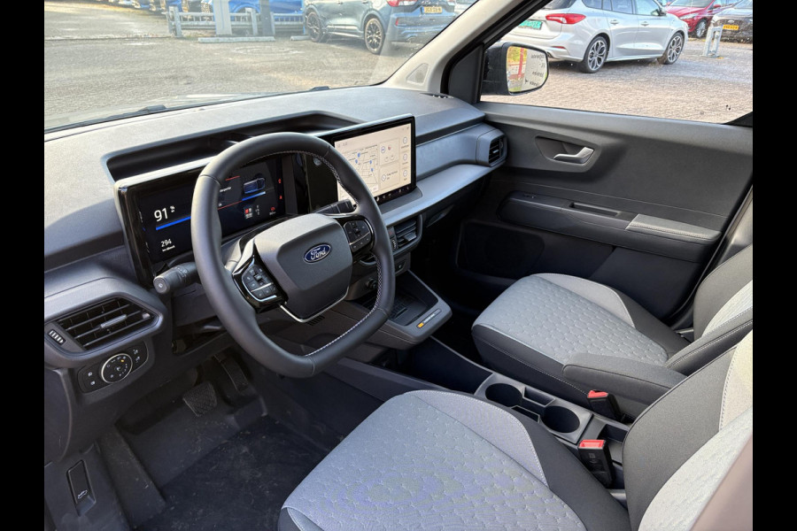 Ford E-Transit Courier Limited 44 kWh SCI | 136pk | Ford Voorraad | Driver Assistance Pack | Laadvloerbescherming | Trekhaak | LED Laadruimteverlichting